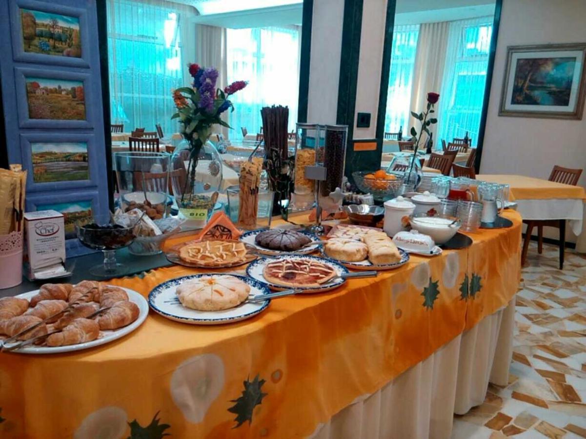 Hotel Lazzarini Белариа-Игеа Марина Стая снимка